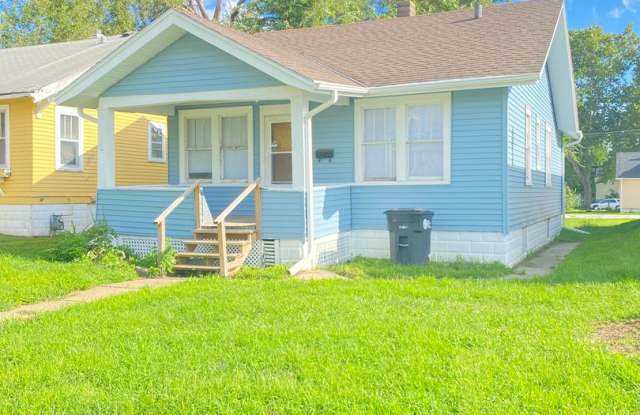Coming Soon 3 Bed 1 bath house, convenient location Gallery 1