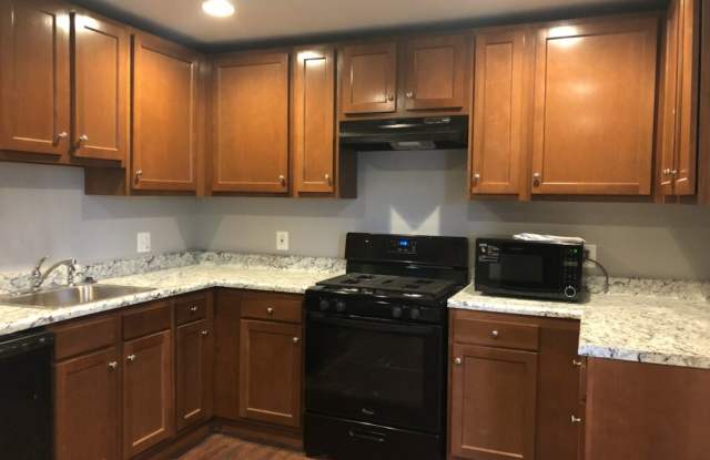 Halethorpe - 4 Bedrooms and 3 baths Available! Gallery 3