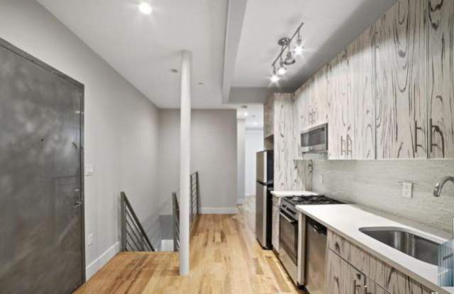 115 Roebling St - 115 Roebling Street, Brooklyn, NY 11211