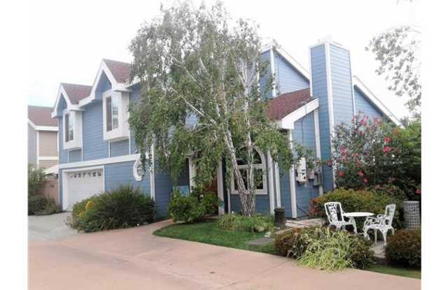 18425 Arminta Street Gallery 3