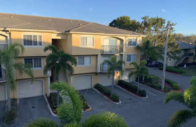 1300 Crestwood Court S - 1300 Crestwood Court South, Royal Palm Beach, FL 33411