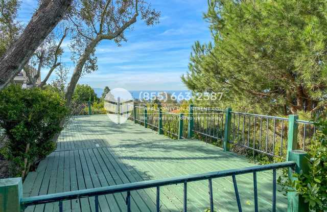 28033 Lobrook Drive Gallery 3