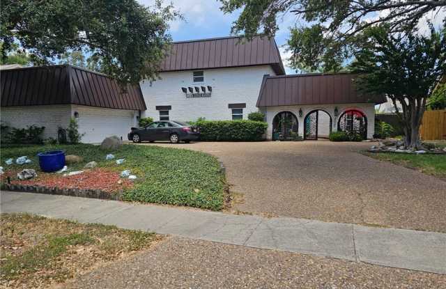 6025 Lost Creek Drive Gallery 1