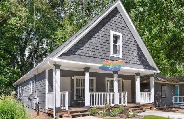 1099 Smith Street photos photos