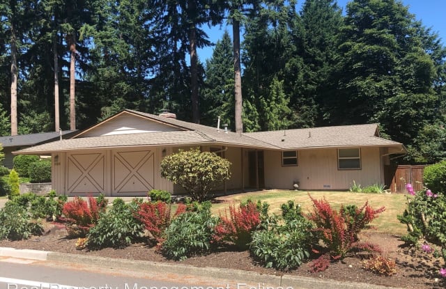 8908 171st Ave NE - 8908 171st Avenue Northeast, Redmond, WA 98052