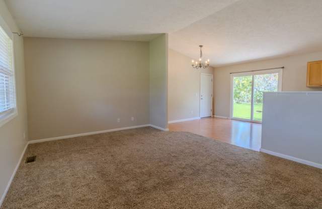 Cozy 3-Bedroom Ranch Home in Grawn Gallery 3
