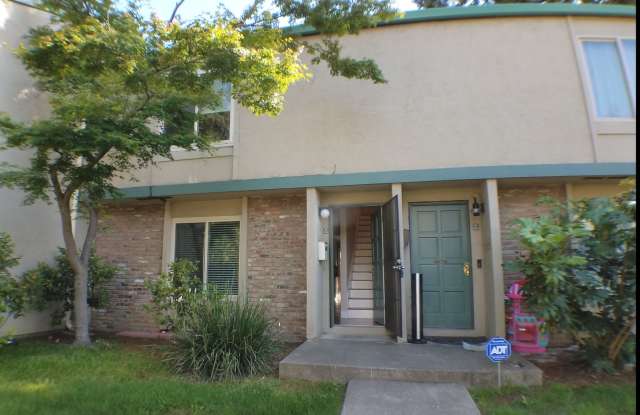 Lovely updated 3 bedroom, 2 bath condo photos photos Lovely updated 3 bedroom, 2 bath condo photos photos