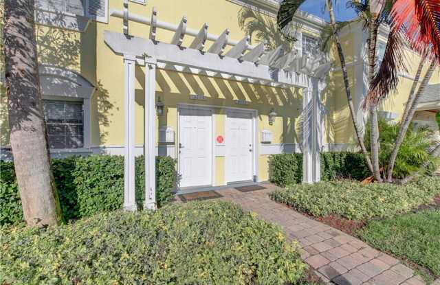 3775 POMPANO DRIVE SE - 3775 Pompano Drive Southeast, St. Petersburg, FL 33705