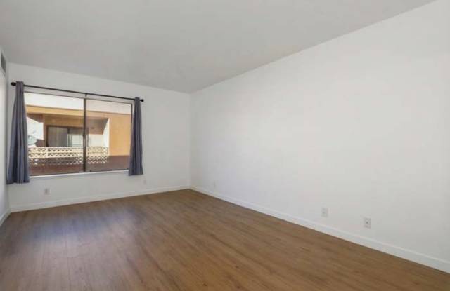 6815 Remmet Ave Gallery 2