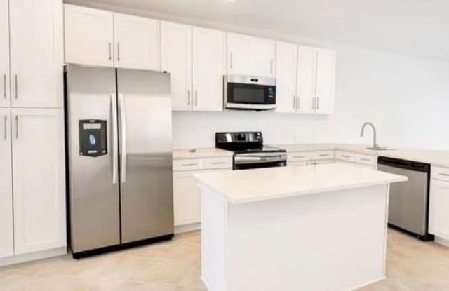 15940 Grassland Ln Gallery 3
