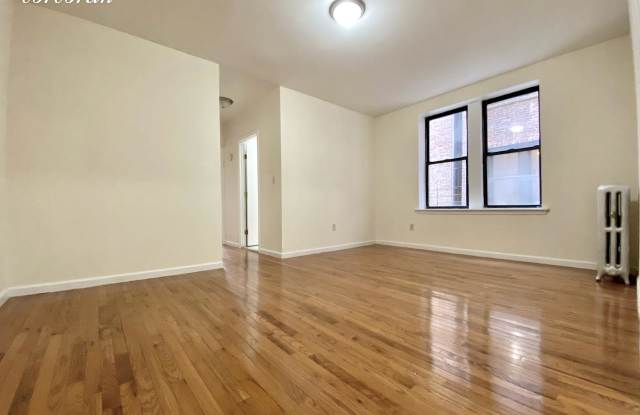 577 Isham Street Gallery 3