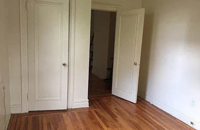 745 Saint Nicholas Ave Apt 2R Gallery 4