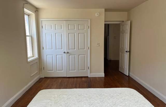 709 Warburton Ave Apt 4G Gallery 1
