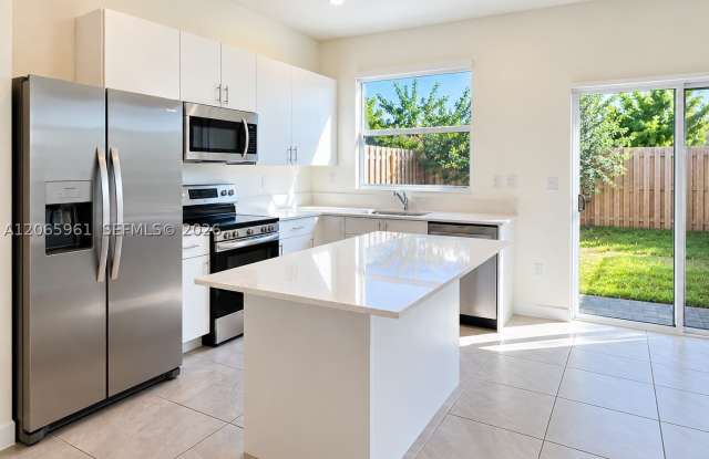 29261 SW 162nd Ct Gallery 2