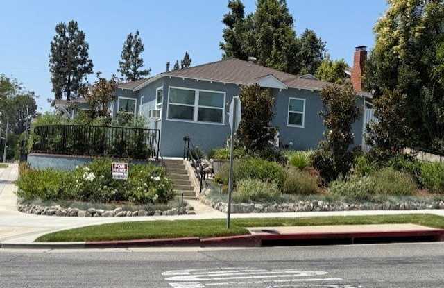 1000 N Glenoaks Boulevard photos photos