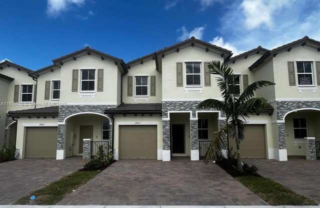 2813 SE 25th Ave photos photos