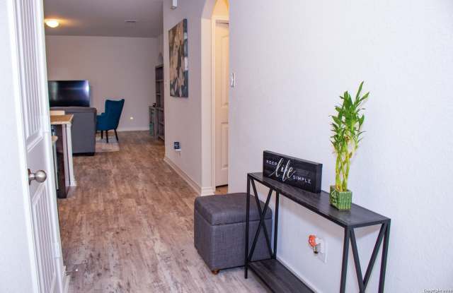 6031 AKIN PL Gallery 4