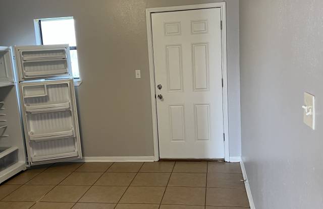 1621 Indian Trail photos photos