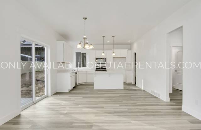 4283 W Gate Keeper Dr photos photos