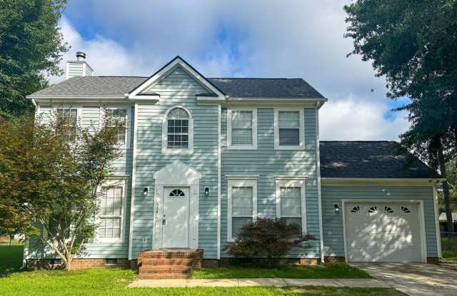 Conveniently Located 3 Bed 2.5 Bath Home in College Lakes photos photos