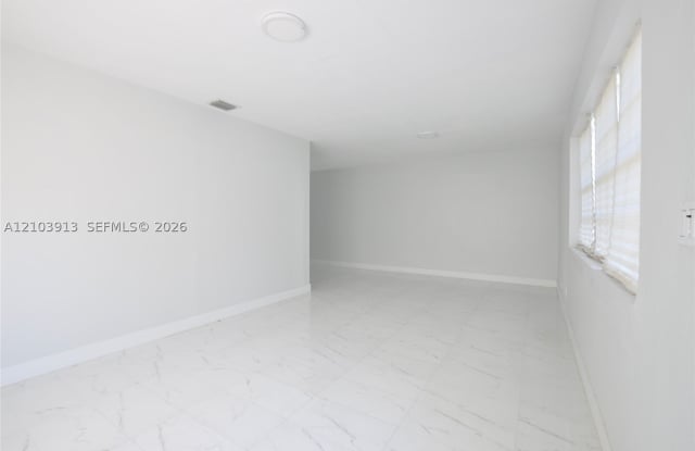 10504 SW 77th Ct Gallery 3
