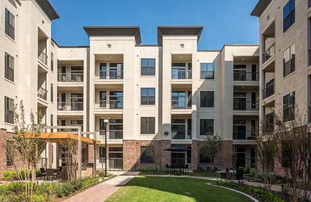 2626 Fountain View photos photos