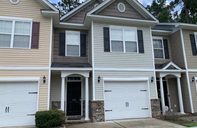 Beautiful town home in Summerville photos photos