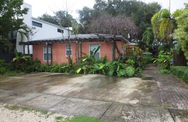 1609 NE 4th Court Gallery 1