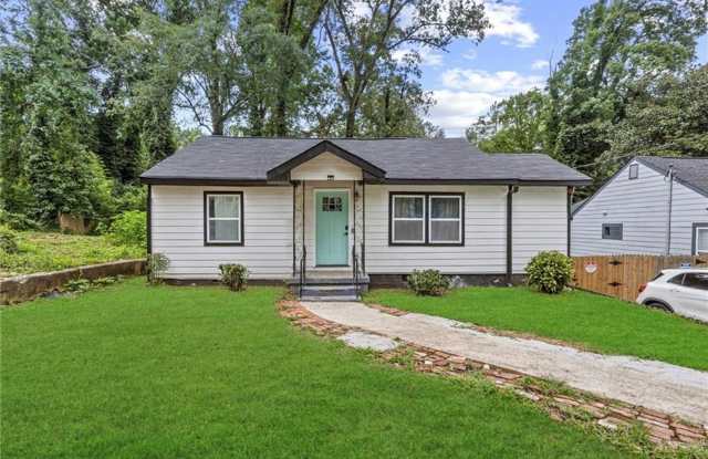 Room in 3 Bedroom Home at Peeples St SW photos photos Room in 3 Bedroom Home at Peeples St SW photos photos
