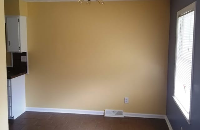 1067 Kelsey Dr Apt B Gallery 3