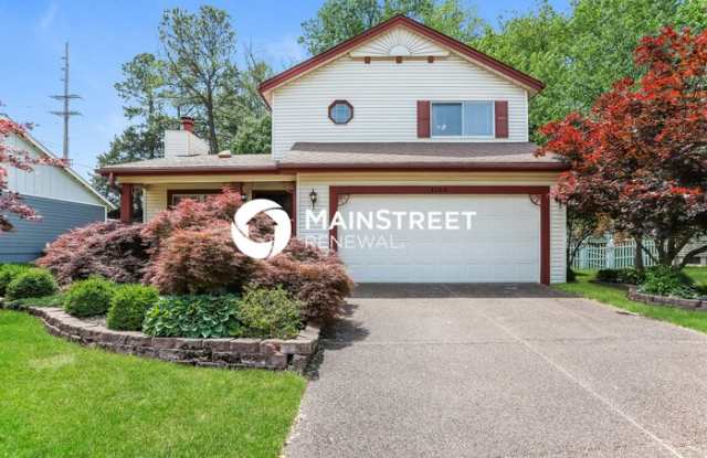 1133 Treetop Village Drive Gallery 1