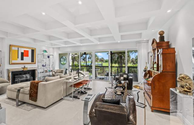 2335 S Ocean Boulevard Gallery 3