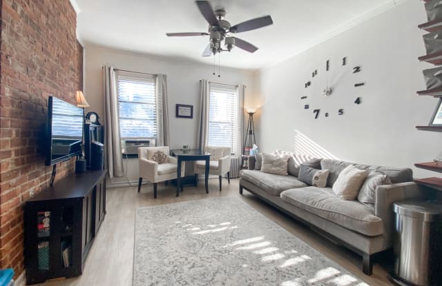 438 West 49th Street 4A 4A - 438 W 49th St, New York City, NY 10019