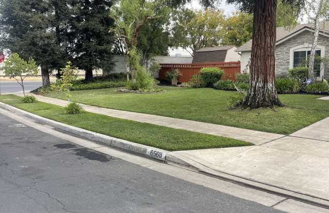 6568 North Cornelia Avenue Gallery 1
