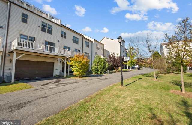 13241 TIVOLI LAKE Boulevard Gallery 3