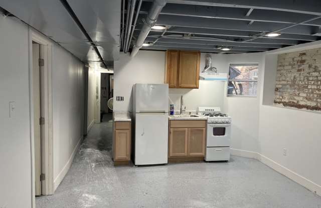 1631 South Central Park Avenue Gallery 3