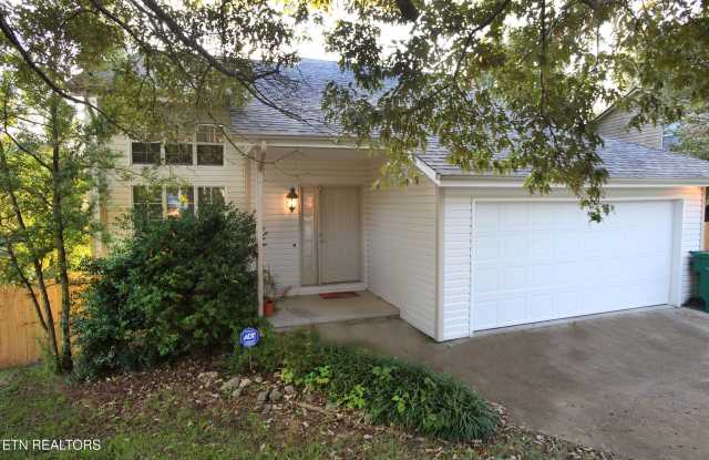 1433 Overton Lane Gallery 1