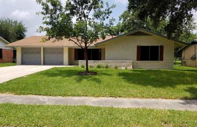 3011 GAINESBOROUGH DR Gallery 2