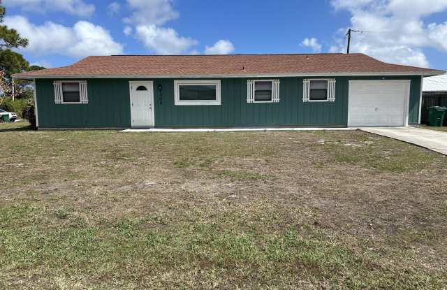 1301 SW Empire Street photos photos