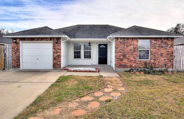 5825 Skylark - 3/Bed 2/Bath - $1,595/month Gallery 1