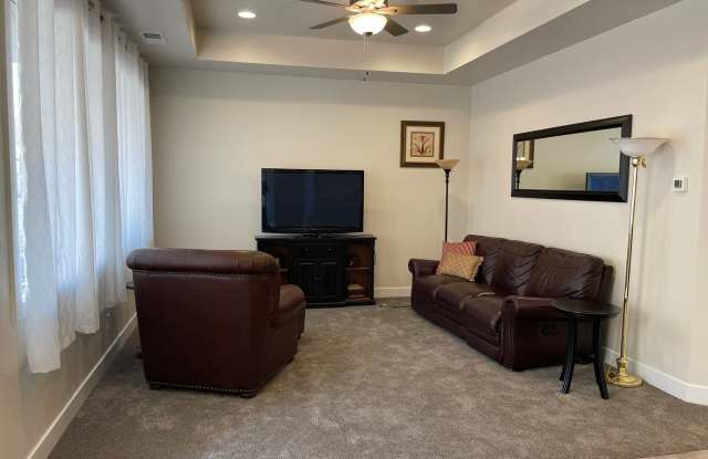 Brand New Home **FURNISHED OPTION** FLEXIBLE LEASE TERM photos photos