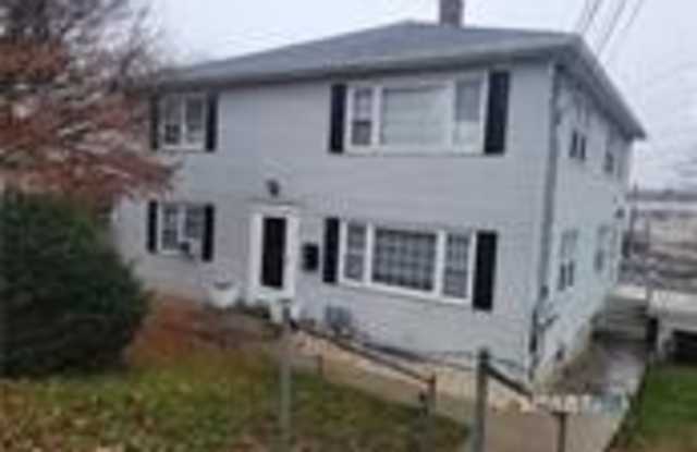 310 Courtland Avenue Gallery 1