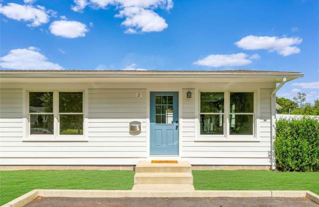 325 Montauk Highway photos photos