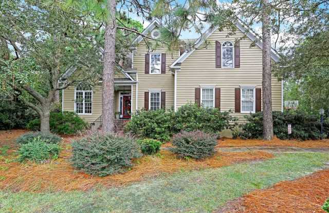 Charming home located on a quiet cul-de-sac photos photos