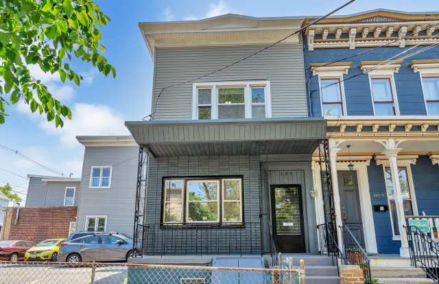 322 WEBSTER AVE photos photos