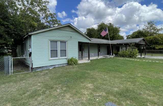 1007 4th St photos photos