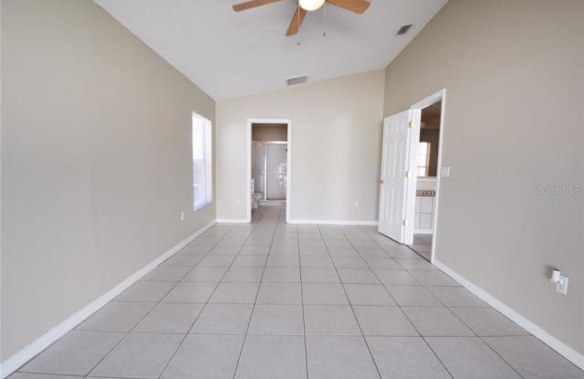 10212 BARNETT LOOP Gallery 2