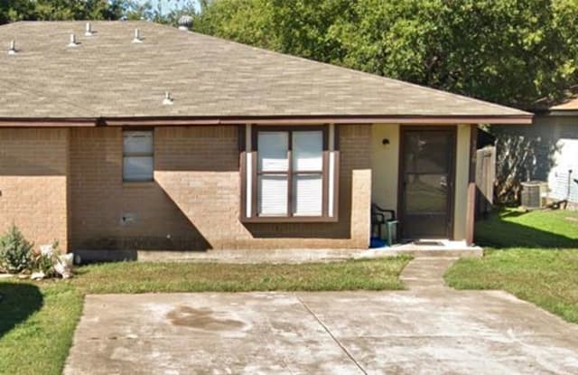 1120 Suburban Street - 1120 Suburban Street, Cedar Hill, TX 75104