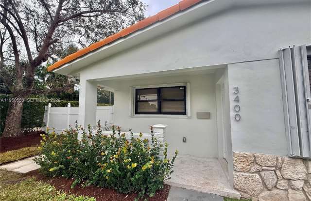 3400 SW 17th St photos photos