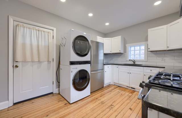 Charming Historic Home at 13 E New Street, Lancaster, PA Gallery 4